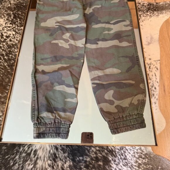Pre-loved TNA Camo Joggers in Green/Brown - Size XS - Picture 5 of 5